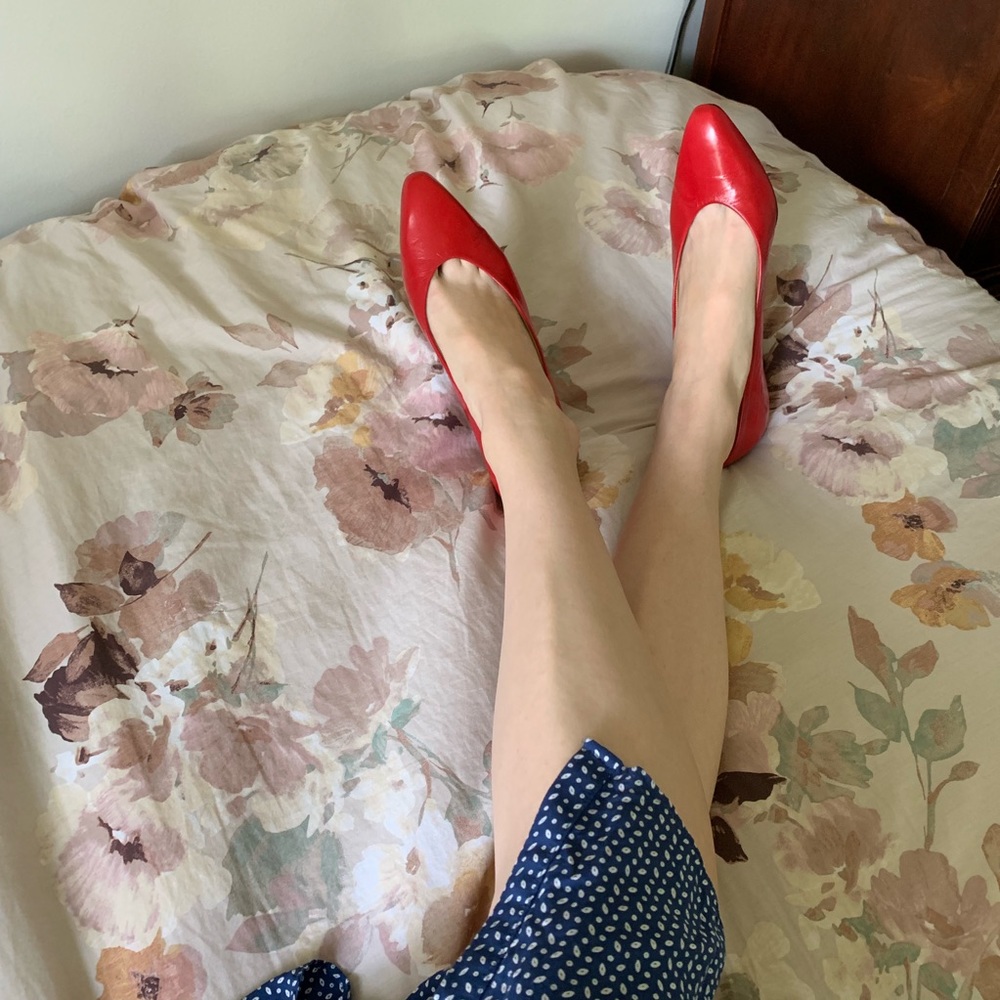 MOVED〰️ Vintage Cherry Red Heels